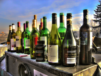 How Bottle Shapes Can Improve Wine Serving and Pouring