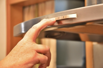 Avoid Risks: Why Restaurant Kitchen Hood Exhaust Maintenance Matters