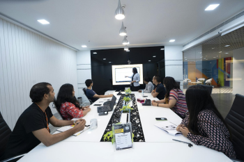 How To Choose the Right Knowledge Management Tool for Your Business