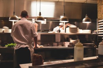 4 Ways to Ensure Your Restaurant Kitchen Operations Are Going Smoothly