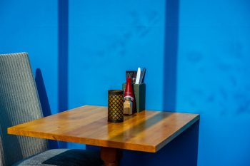 How Contactless Ordering Is Reshaping the Guest Experience at Restaurants