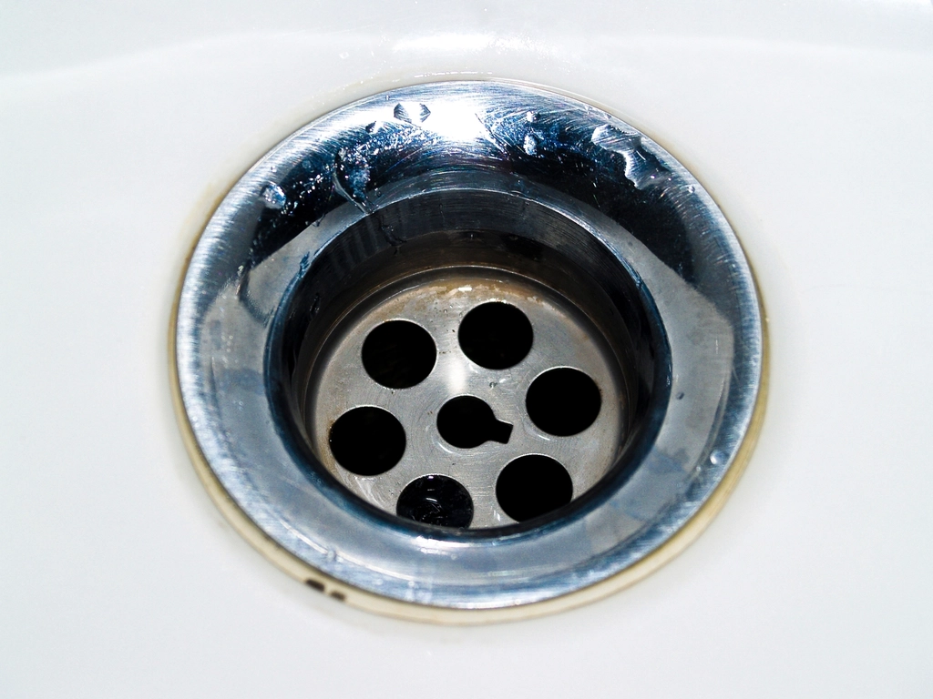 How Professional Services Ensure Effective Commercial Drain Cleaning Solutions