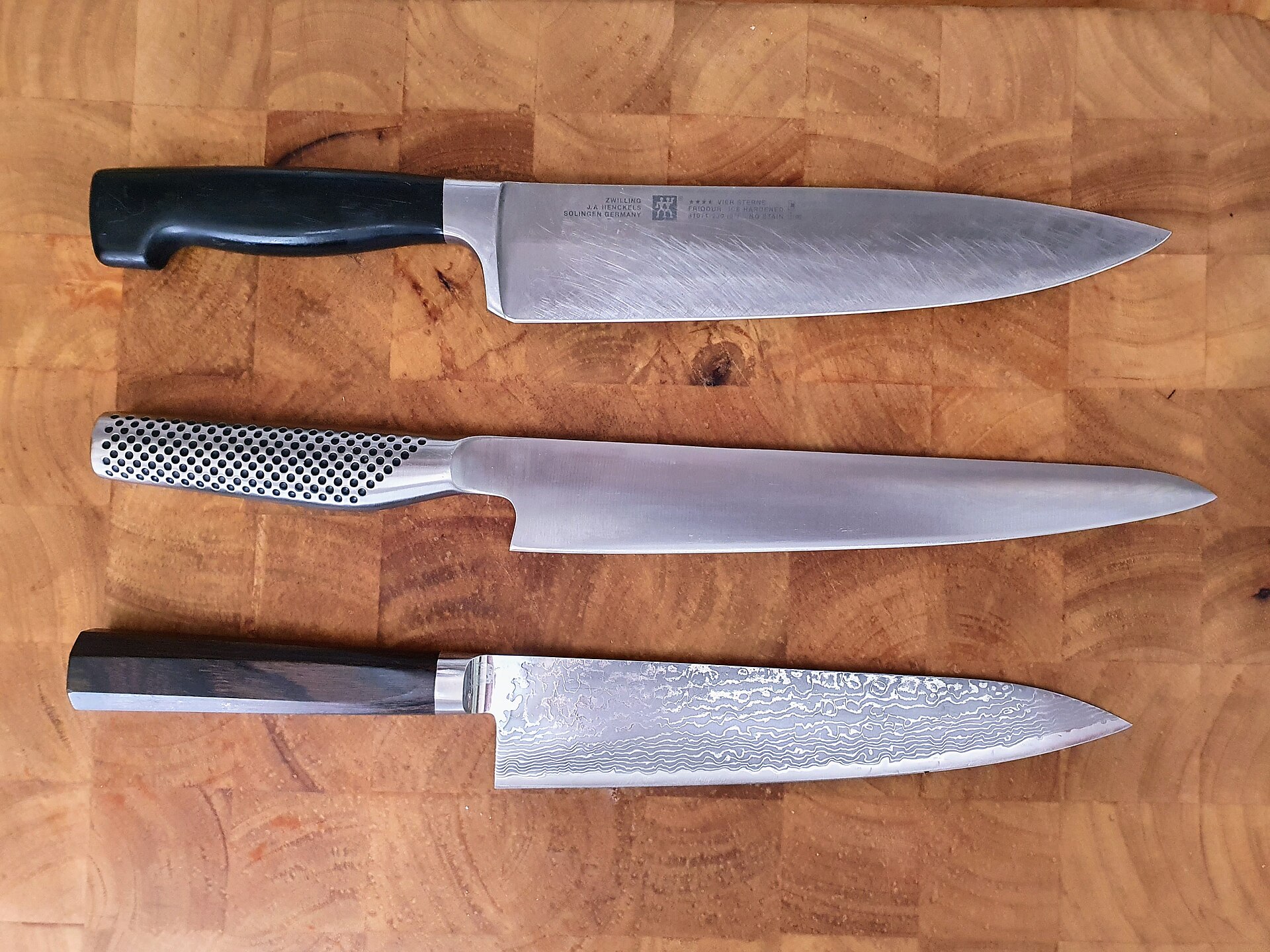 How to Choose a Chef’s Knife: Steel, Shape and Balance